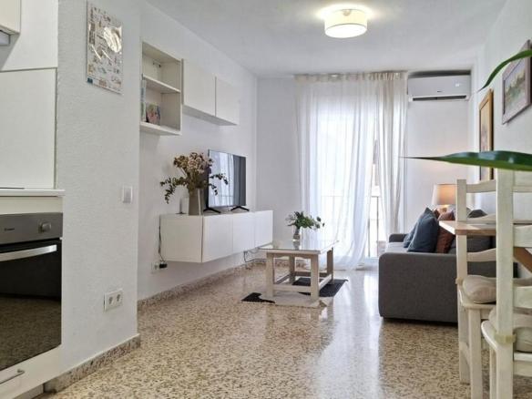 Duplex for sale on Javier Lasso de la Vega Street, Encarnación – Regina