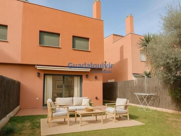 Townhouse for sale in Oromana