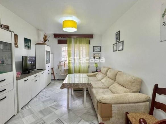 Townhouse for sale in Mairena del Alcor