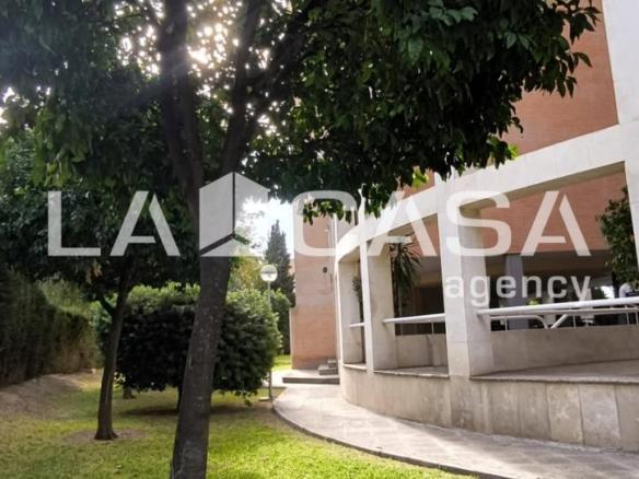 Apartment for sale in Urbadiez – Entrepuentes