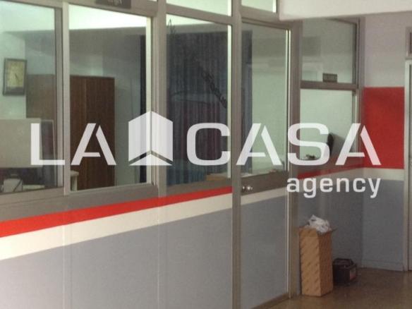 Commercial premises for sale in El Torrejón – El Cerezo