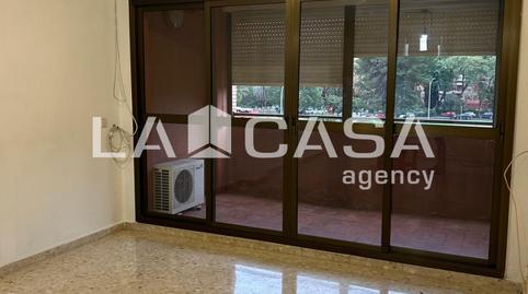 Apartment for sale on Avenida Alcalde Luis Uruñuela, Urbadiez – Entrepuentes