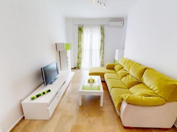 Apartment for sale in Mairena del Alcor