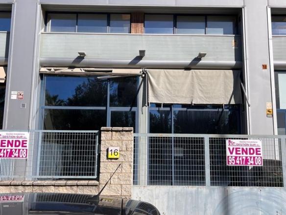 Industrial building for sale in Bollullos de la Mitación