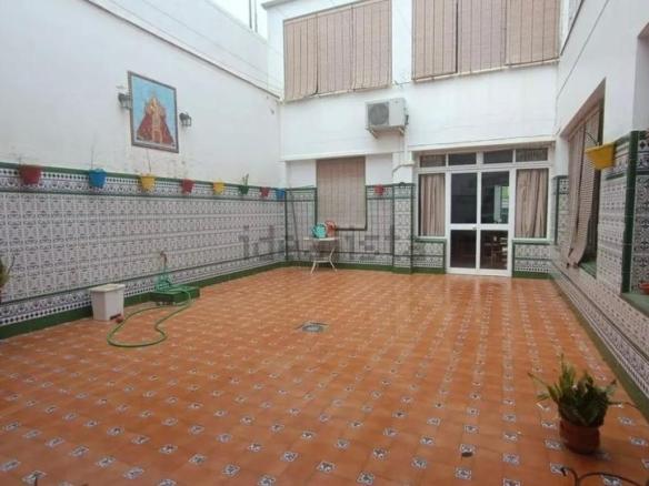 House or villa for sale on Calle de Sor Sofía, Centro – Doña Mercedes