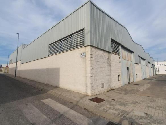 Industrial building for sale in Villanueva del Ariscal