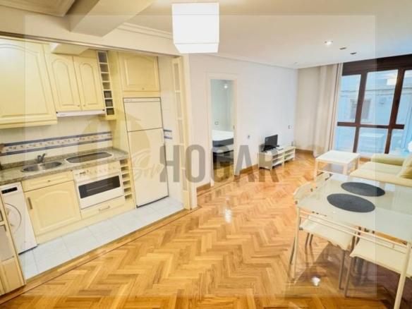 Apartment for sale on Calle Venerable Carabantes, 1, Calaverón – Pajaritos