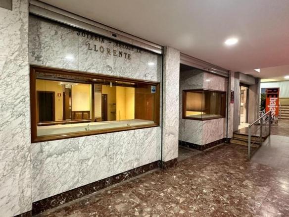 Commercial premises for sale in Collado el, 22, Centro