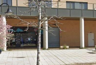 Commercial premises for sale at Avenida Valladolid, 104, Avenida Valladolid – Barriada Yagüe
