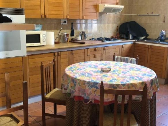 Townhouse for sale on Calle Escuela, Espeja de San Marcelino