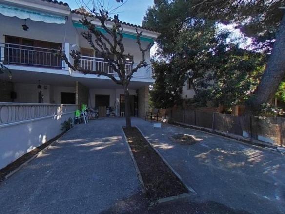 Townhouse for sale in Coma-ruga Platja