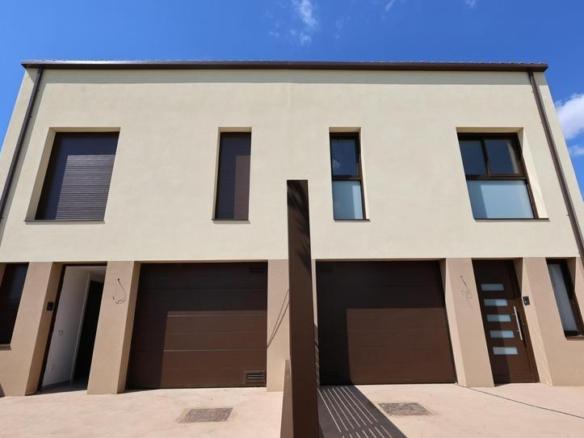 Townhouse for sale in Banyeres del Penedès