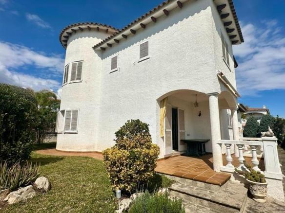 House or chalet for sale in Els Masos – Els Garrofers