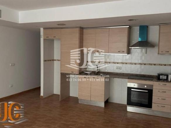 Apartment for sale on Reus Street, L’Aldea