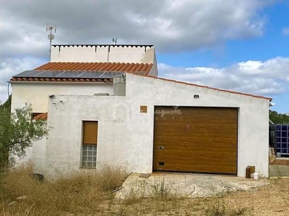 Rustic property for sale in Arrivesando, L’Ametlla de Mar village