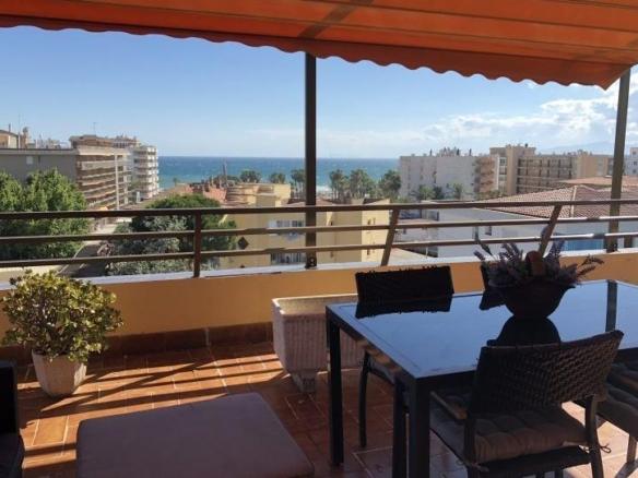 Penthouse for sale in Mar i Camp – Platja dels Capellans