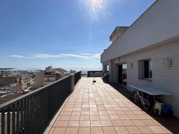 Apartment for sale in Constitucio, El Maset