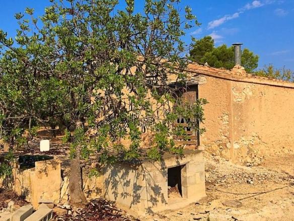 Rustic property for sale in Xerta