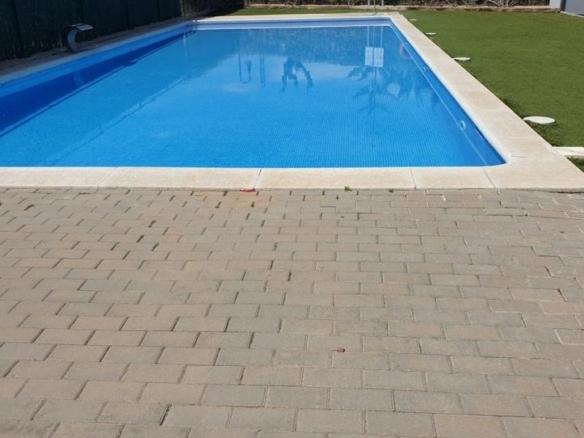 Townhouse for sale in Roda de Berà