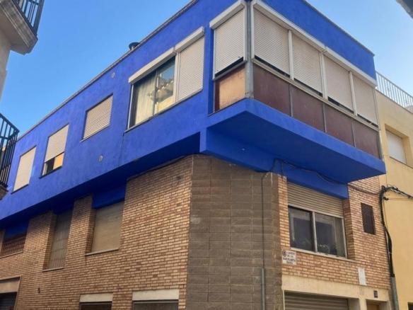 Townhouse for sale on Calle Barceloneta Baixa, Centre