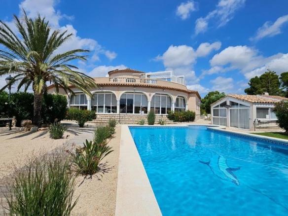 House or villa for sale in Les Tres Cales
