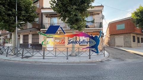 House or villa for sale on Calle Macarena, 34, Lillo