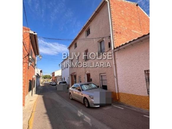 House or villa for sale in Chozas de Canales