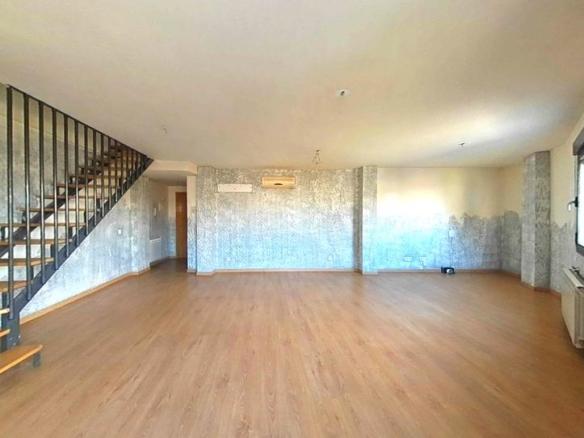 Apartment for sale in Comercio, Bargas