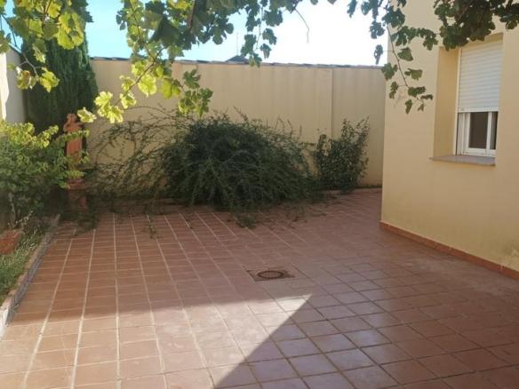 Townhouse for sale in Villanueva de Alcardete