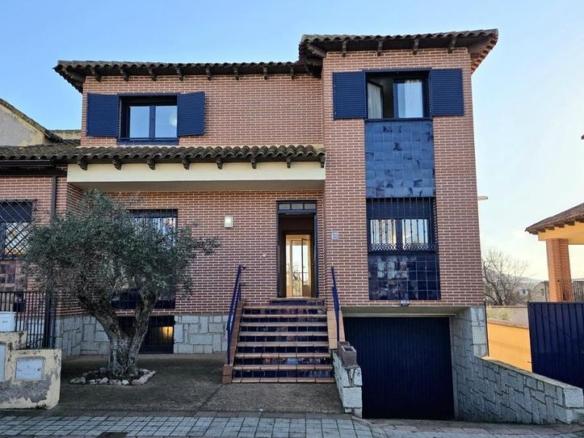 Townhouse for sale in Illescas, Burguillos de Toledo