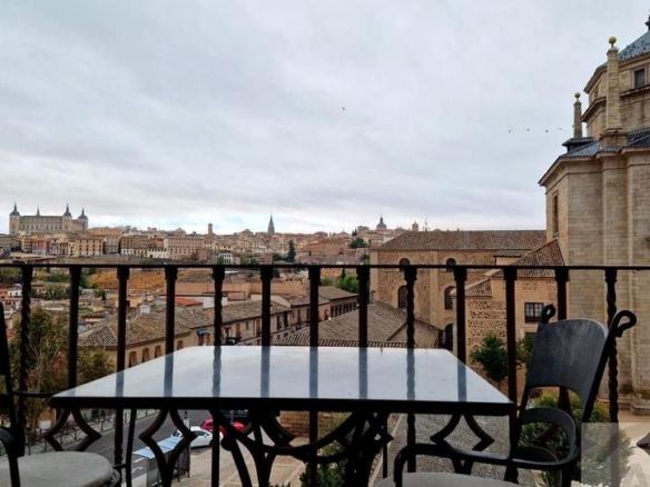 Apartment for sale in Costanilla de San Lázaro, Avenida Europa – San Antón