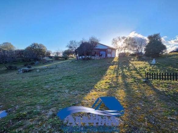 Rustic property for sale in Almorox