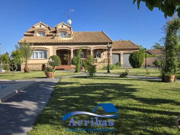 House or villa for sale in Escalona
