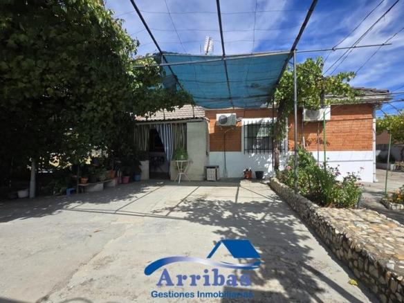 House or villa for sale in Escalona