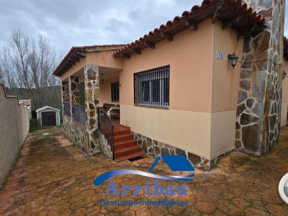 House or villa for sale in El Casar de Escalona