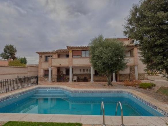House or villa for sale in Cobisa
