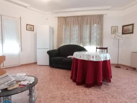 Apartment for sale in Molinillo, Mora