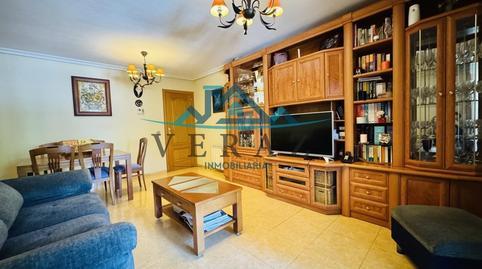 Apartment for sale in Ciudad de Bron, Puerta de Cuartos – Avda. de Portugal