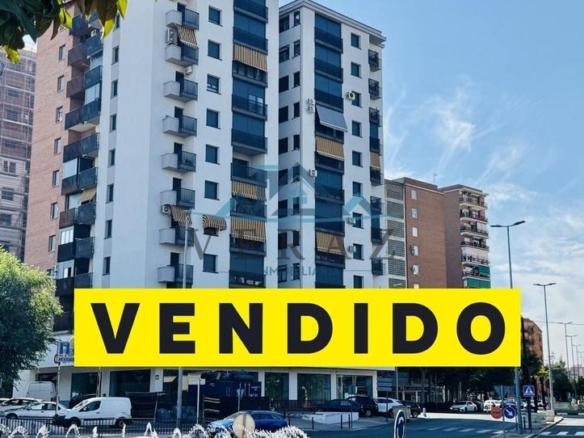 Apartment for sale at Banderas de Castilla, 44, Centro – Corte Inglés