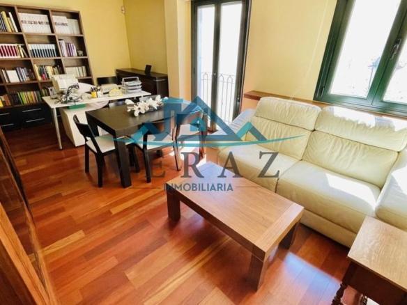 Apartment for sale in Vicaría Vieja, Old Town