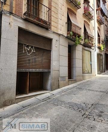 Commercial premises for sale at Calle Chapinería, 7, Historic Center