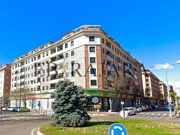 Storage room for sale in Juan Carlos I, El Pilar – La Estación