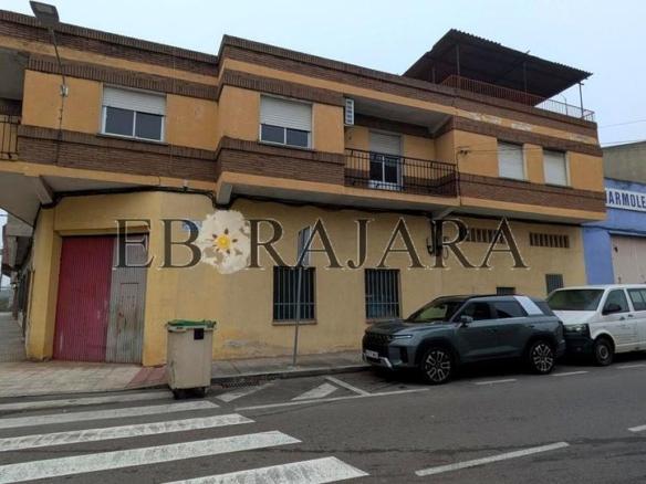 Townhouse for sale in Calera y Chozas, Puerta de Cuartos – Avda. de Portugal