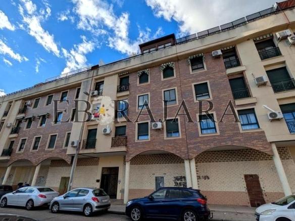 Apartment for sale in Fraternidad, Puerta de Cuartos – Avda. de Portugal