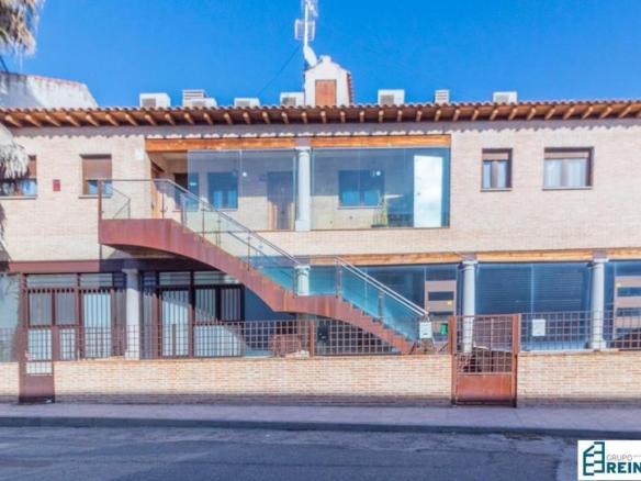 Industrial building for sale in Tejar, Ugena