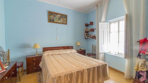 House or villa for sale on Villanueva Street, Recas