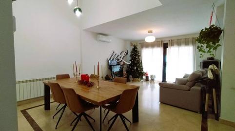 Townhouse for sale on Carretera Extremadura, Santa Cruz del Retamar village