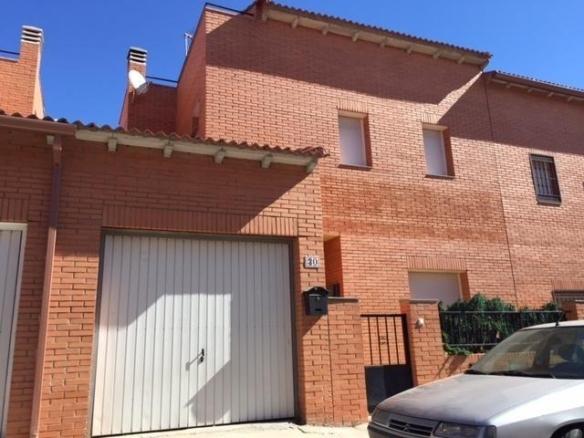 Townhouse for sale in Chozas de Canales
