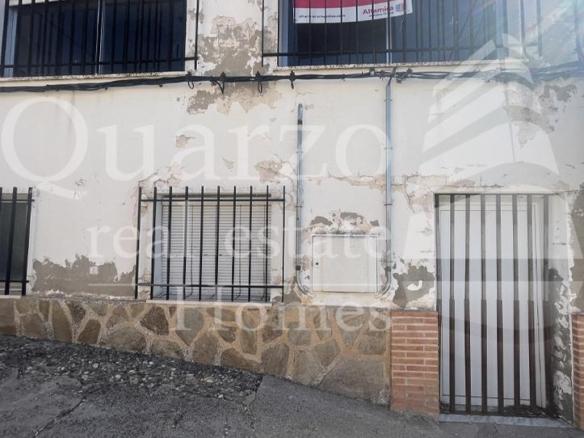 Rustic property for sale in Noez
