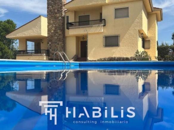 House or villa for sale in Nambroca – Calle Cuenca, Nambroca